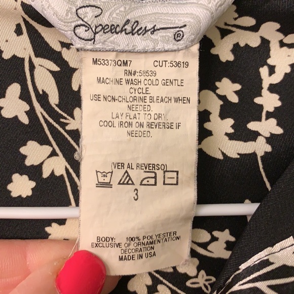 Size 3 dress 👗 $5 - Picture 3 of 3